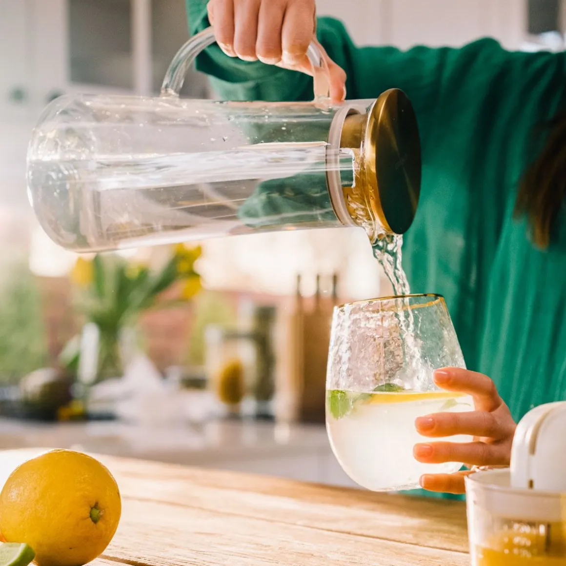 Dzbanek Minta Ze Zlotym Wieczkiem 1,3 L