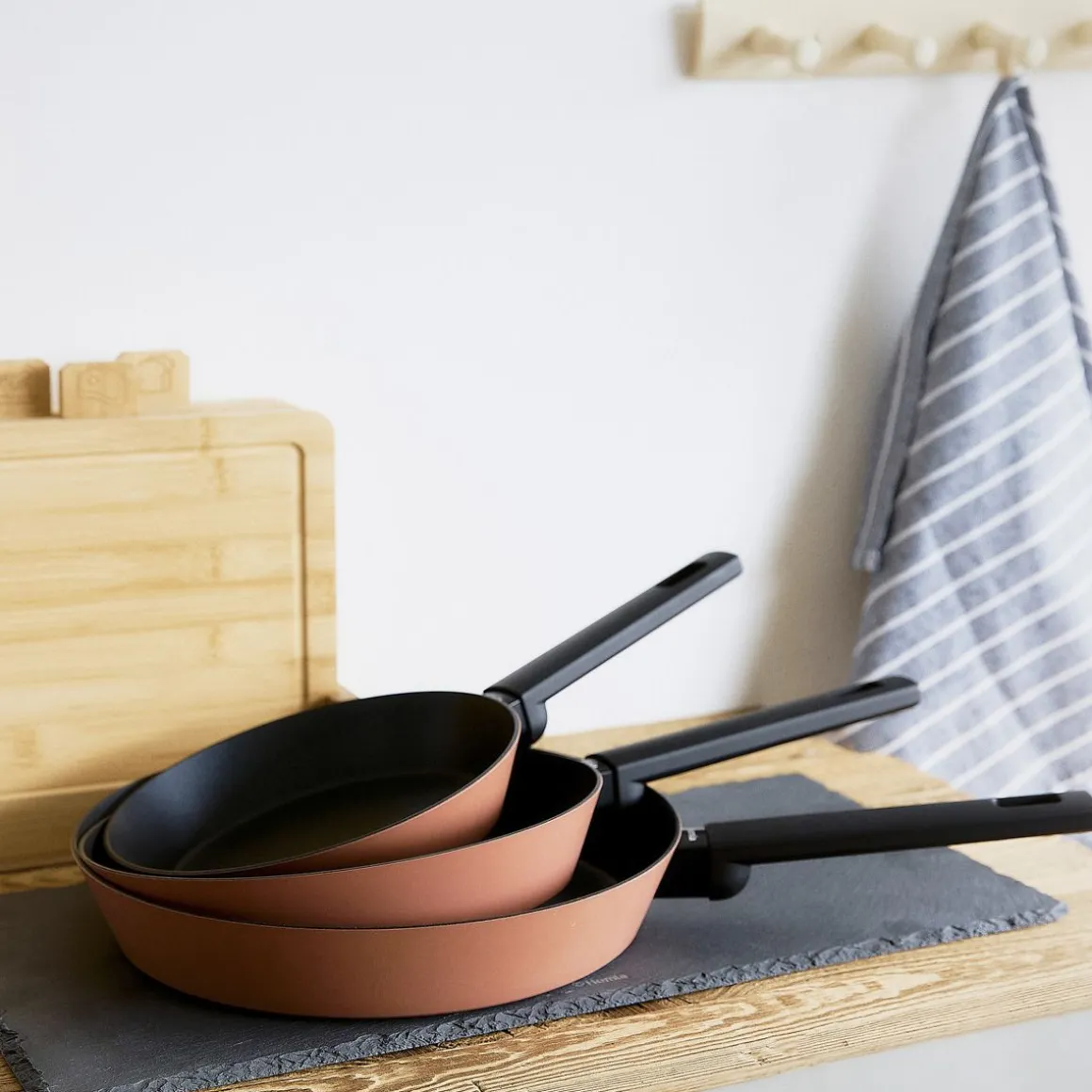 Patelnia Timbrell Ceglasta 20 Cm